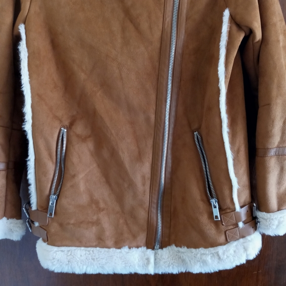 PULL BEAR COAT - Picture 5 of 9